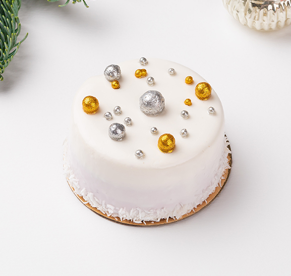 Новогоднее пирожное 'Чёрная смородина'