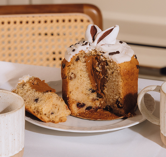 Кулич апельсиновый с варенкой большой