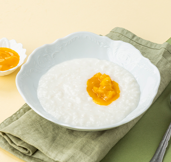 Рисовая каша с кокосовым молоком и манго