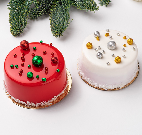 Новогодний набор пирожных